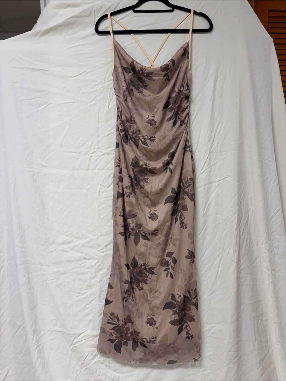 BN in Bag; Never Worn Soly Hux Women’s Apricot Floral Dress Size Medium